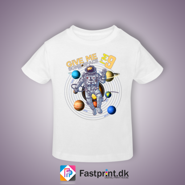 astronaut t-shirt